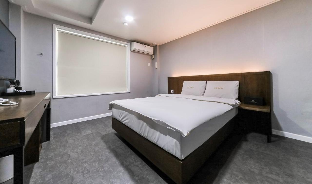 Hotel Valentine Γκιονγκγού Εξωτερικό φωτογραφία